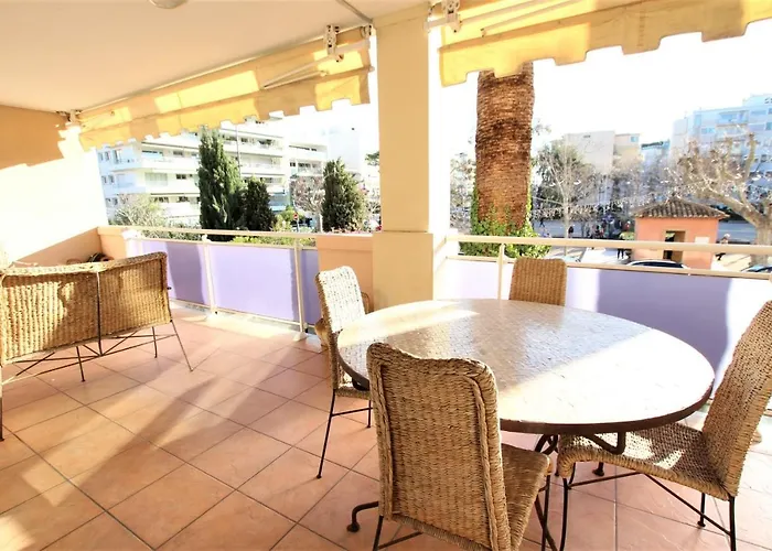 Apartment 2 Bedrooms2 Bathroomsterrace Equipped In Palm Beach Area